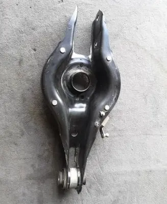 BMW 4 F32 F33 Rear upper control arm/wishbone 6867541