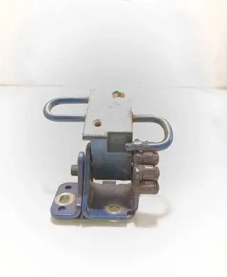 Audi A3 S3 8P Front door lower hinge 8E0831411B