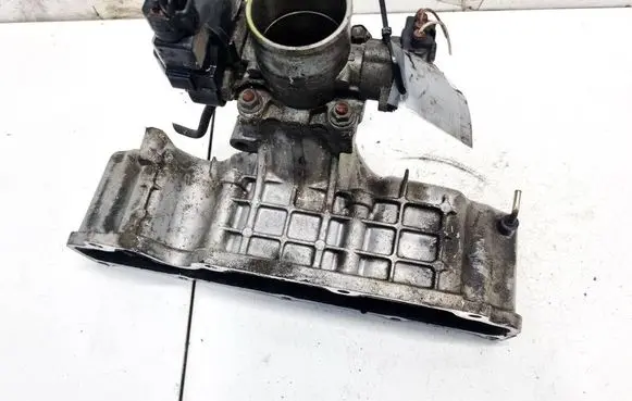 Toyota Auris 150 Intake manifold 171110R010 17111-0R010