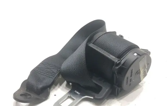Rear seatbelt