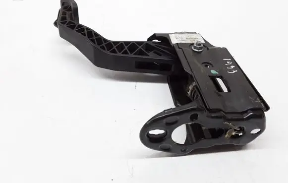 Clutch pedal