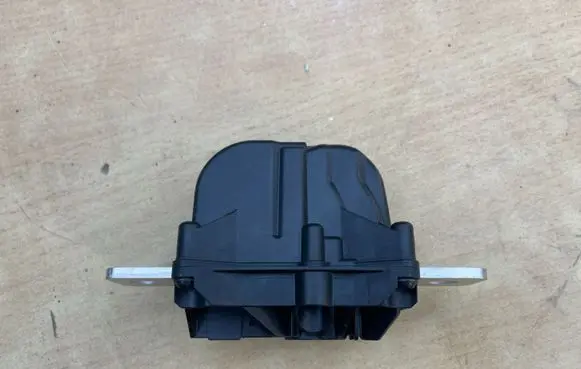 Tesla Model 3 Fuse 106468900J