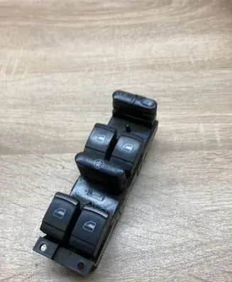 Volkswagen Bora Electric window control switch 1J4959857B