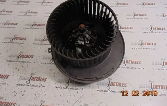 Mercedes-Benz B W245 Heater fan/blower A1698200642