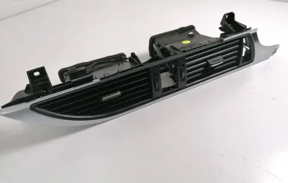 Audi A6 S6 C7 4G Dash center air vent grill 4G2820951