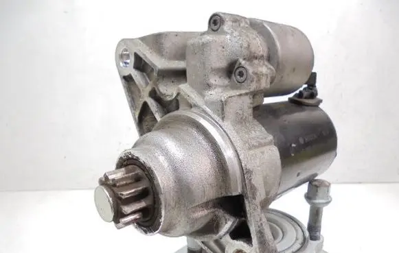 Skoda Fabia Mk2 (5J) Starter motor 02T911023R