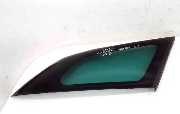 Rear vent window glass