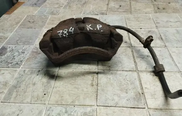 Mitsubishi Colt Front brake caliper