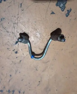 Renault Mascott Fuel injector supply line/pipe 