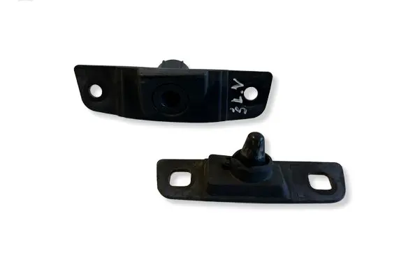 Mercedes-Benz Vito Viano W447 Sliding door lock loop/hook striker A6397580327 A6397661000