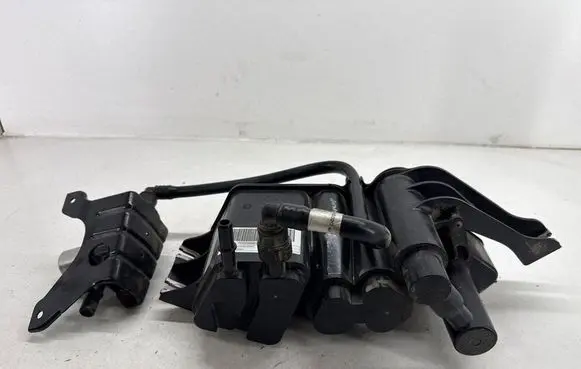Dodge Hornet Active carbon filter fuel vapour canister 00505740650 505740650 50574065