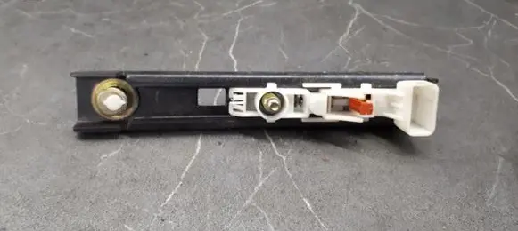 Renault Laguna II Seat belt adjustment rail 7984B33