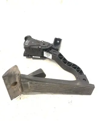 Hyundai i40 Accelerator throttle pedal 327263Z000 GF20161A3Z000