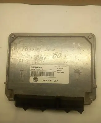 Volkswagen PASSAT B5 Engine control unit/module 3B0907557 5WP4250