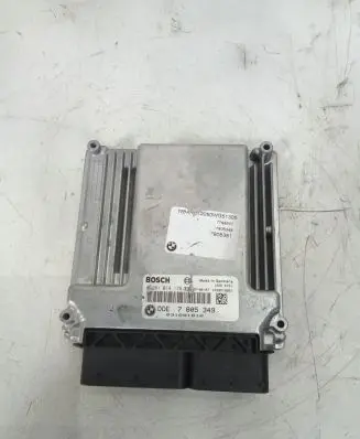 BMW X3 E83 Engine control unit/module 7805349