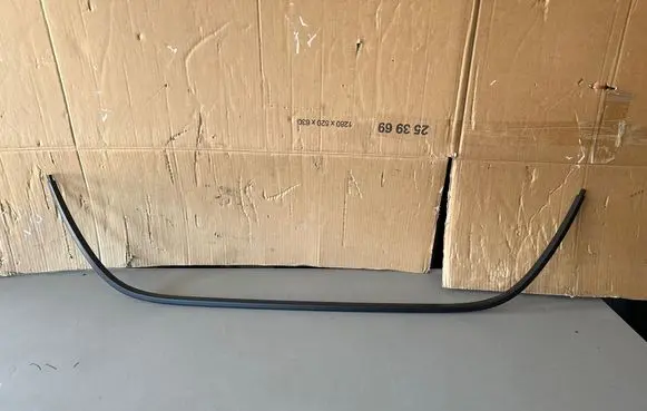 Ford Galaxy Front bumper upper radiator grill AM218B271DB