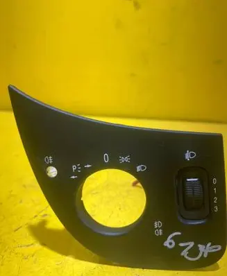 Mercedes-Benz A W168 Headlight level height control switch 1686890080
