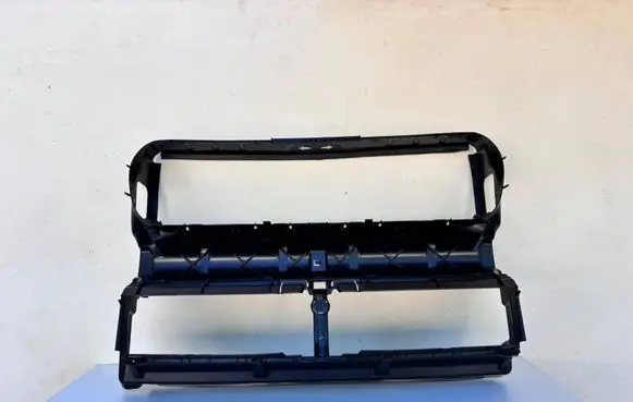 BMW 3 F30 F35 F31 Intercooler air guide/duct channel 18779815 22793115