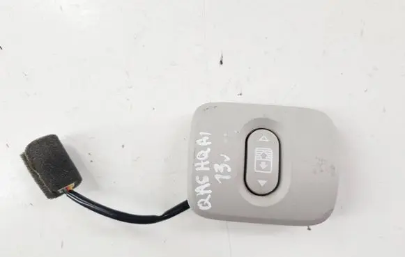Nissan Qashqai+2 Sunroof switch 