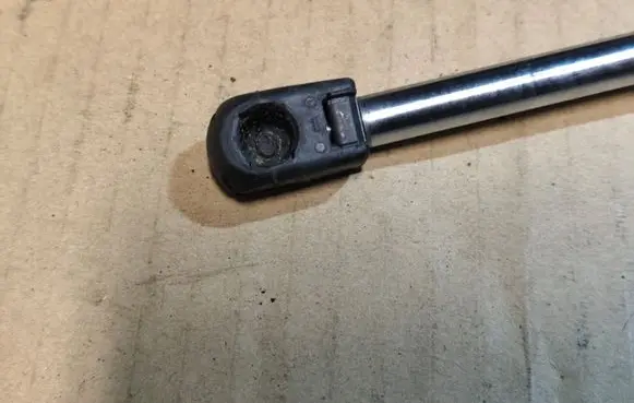 Tailgate/trunk strut/damper