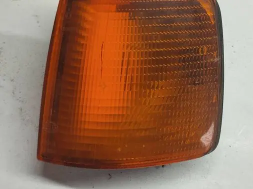 Volkswagen PASSAT B3 Front indicator light 357953049 133717 HELLA