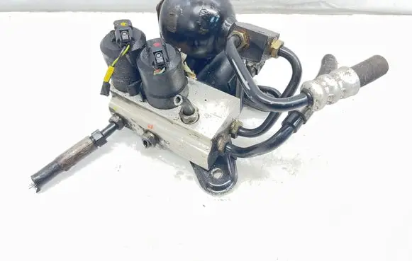 Mercedes-Benz S W220 Air suspension compressor A2209970036
