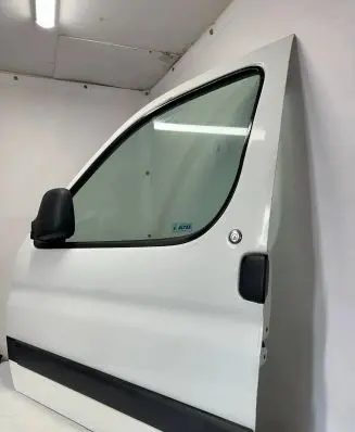 Citroen Berlingo Front door 9002V0