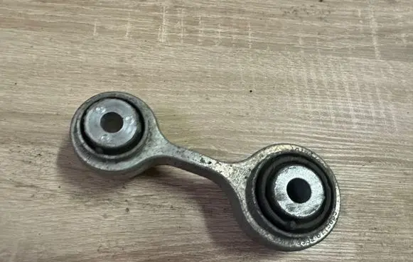 BMW 5 F10 F11 Rear upper control arm/wishbone 6775683