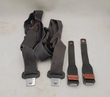 Fiat 126 Front seatbelt buckle B0090U