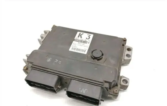 Suzuki Swift I Engine control unit/module 33920-62J30 MB112300-0931