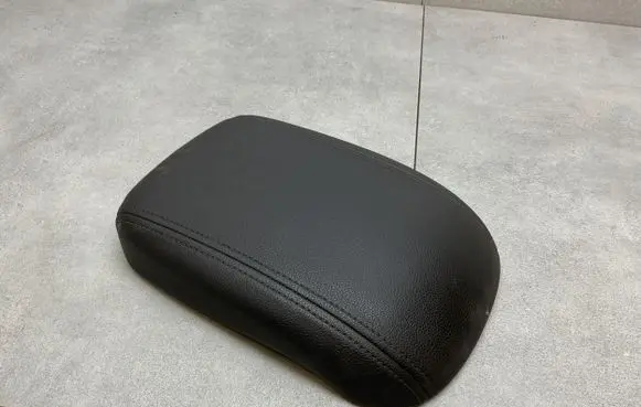 Opel Zafira C Armrest 2256556