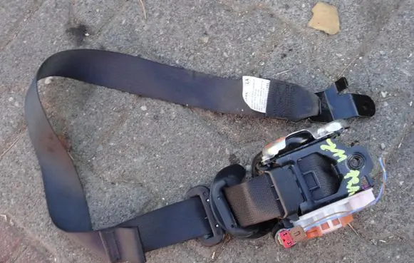 Nissan Qashqai Front seatbelt 0589P1000220 868844EL2A