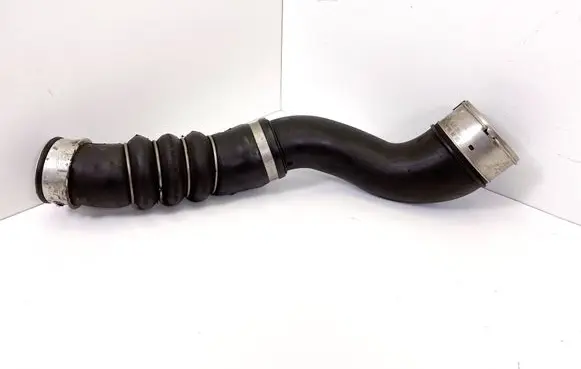 Intercooler hose/pipe