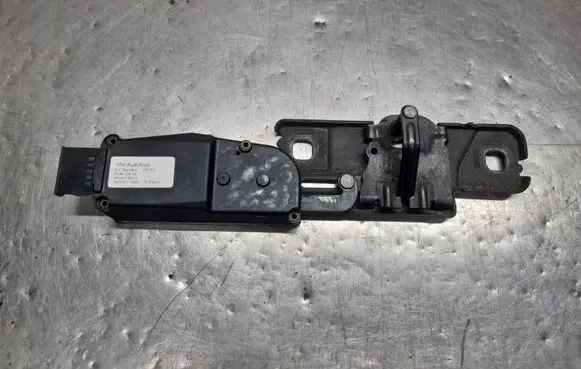 Audi A4 S4 B8 8K Tailgate/trunk/boot lift motor 4F9827383G