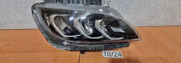Hyundai ix20 Headlight/headlamp 92102