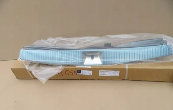 Mercedes-Benz C W204 Trunk/boot sill cover protection A2046902800