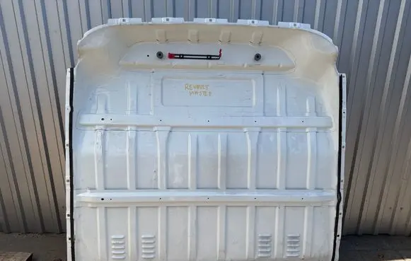 Renault Master III Trunk separation