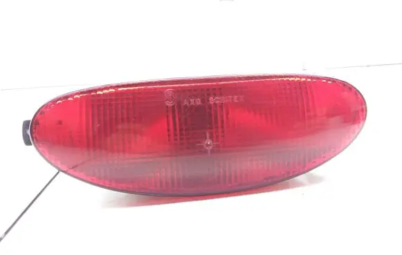 Third/center stoplight
