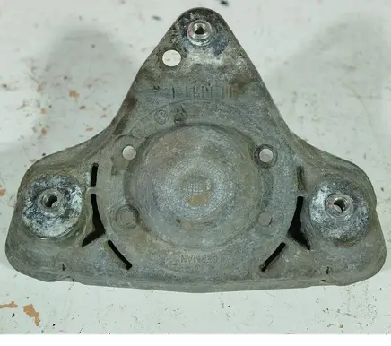 Volkswagen PASSAT B5 Coil spring mount 8D0412383C