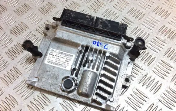 Ford Kuga II Engine control unit/module FV4112A650AGE