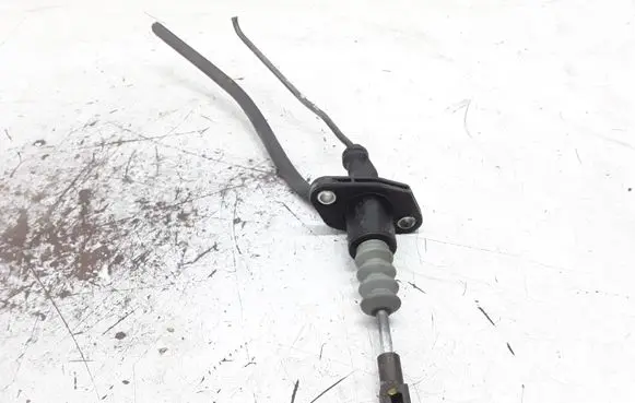 Saab 9-5 Clutch master cylinder 90578481