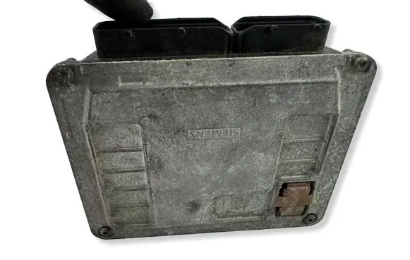 Volkswagen Polo Engine control unit/module 03E906033L 3PE4726 5WP401940