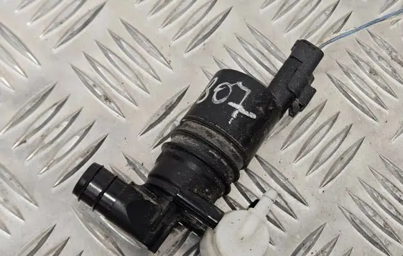 Peugeot 807 Windscreen/windshield washer pump 3030301