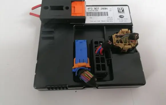 Audi A6 S6 C6 4F Comfort/convenience module 4F0907289N