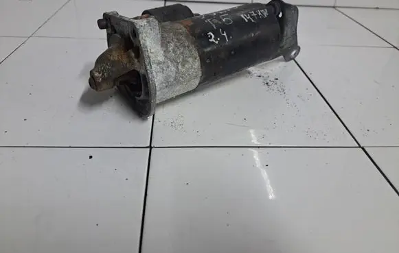 Volvo XC70 Starter motor 0001108167