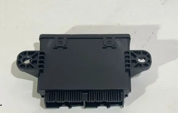 KIA Niro Tailgate/trunk control unit/module 81870AT100