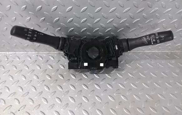 Suzuki Swift III Wiper turn signal indicator stalk/switch 3721074PE2 3731074P60