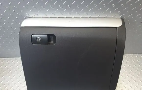Volkswagen Jetta VI Glove box set 5C7857097 5C6857101 5C7857114