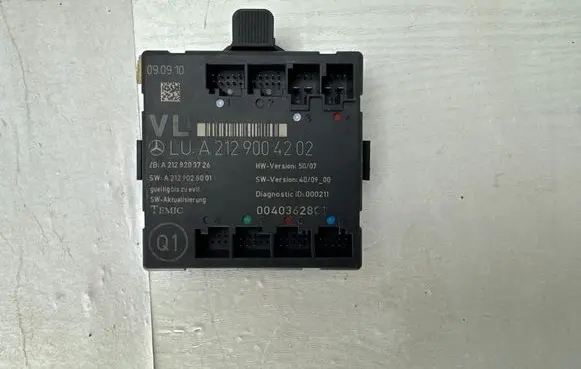 Mercedes-Benz E W212 Door control unit/module A2129004202 A2129028001 A2128203726