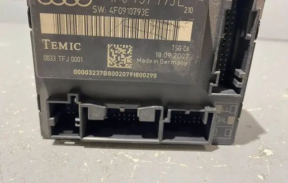 Audi A6 S6 C6 4F Door control unit/module 4F0959793E 4F0910793E 0033TFJ0001